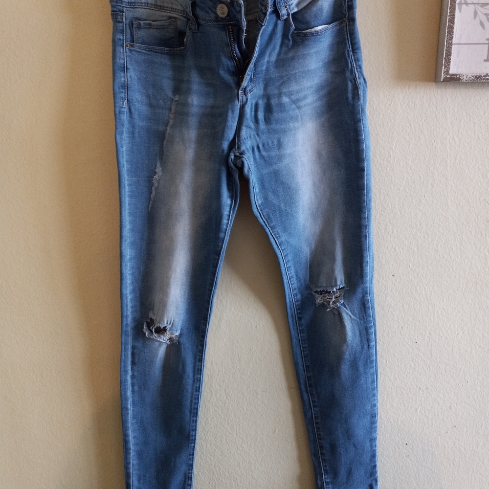 Raw 7 junior's blue jeans